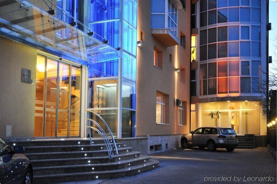 Hotel Confort Cluj-Napoca Exterior photo